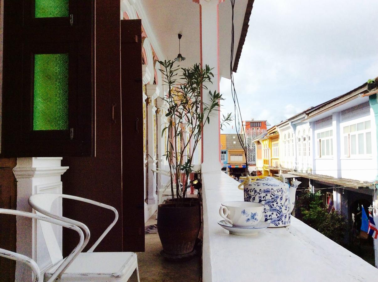 Chambre Double avec Balcon (2 Adultes + 1 Enfant)